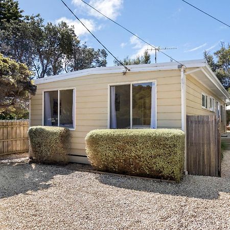 Buckley'S Cottage Point Lonsdale Exterior photo